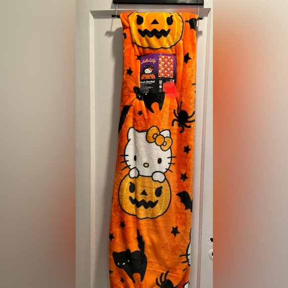 Hello Kitty Orange Halloween Blanket